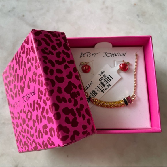NWT- Betsey Johnson Teacher Jewelry Set. Perfect for the new school year! - Picture 6 of 7